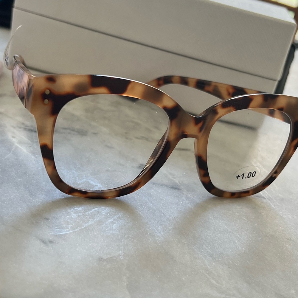 Reading glasses